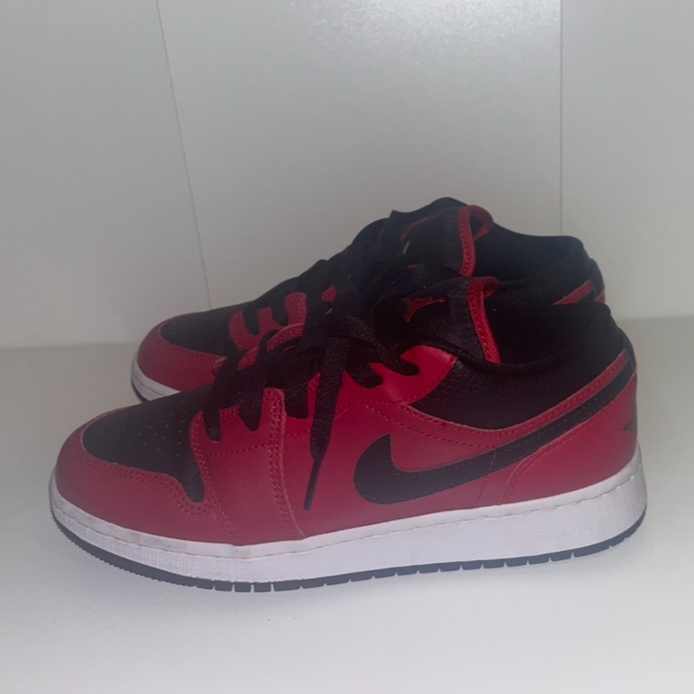 Air Jordan 1 Low “Black Pebbled”